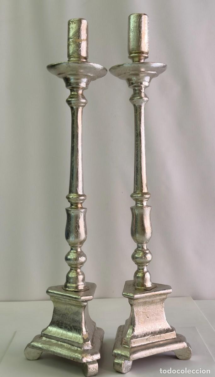 Antig&uuml;edades: Pareja Candelabros Madera Tallada Pan de Plata 70 cm. Estilo Barroco Arte Sacro