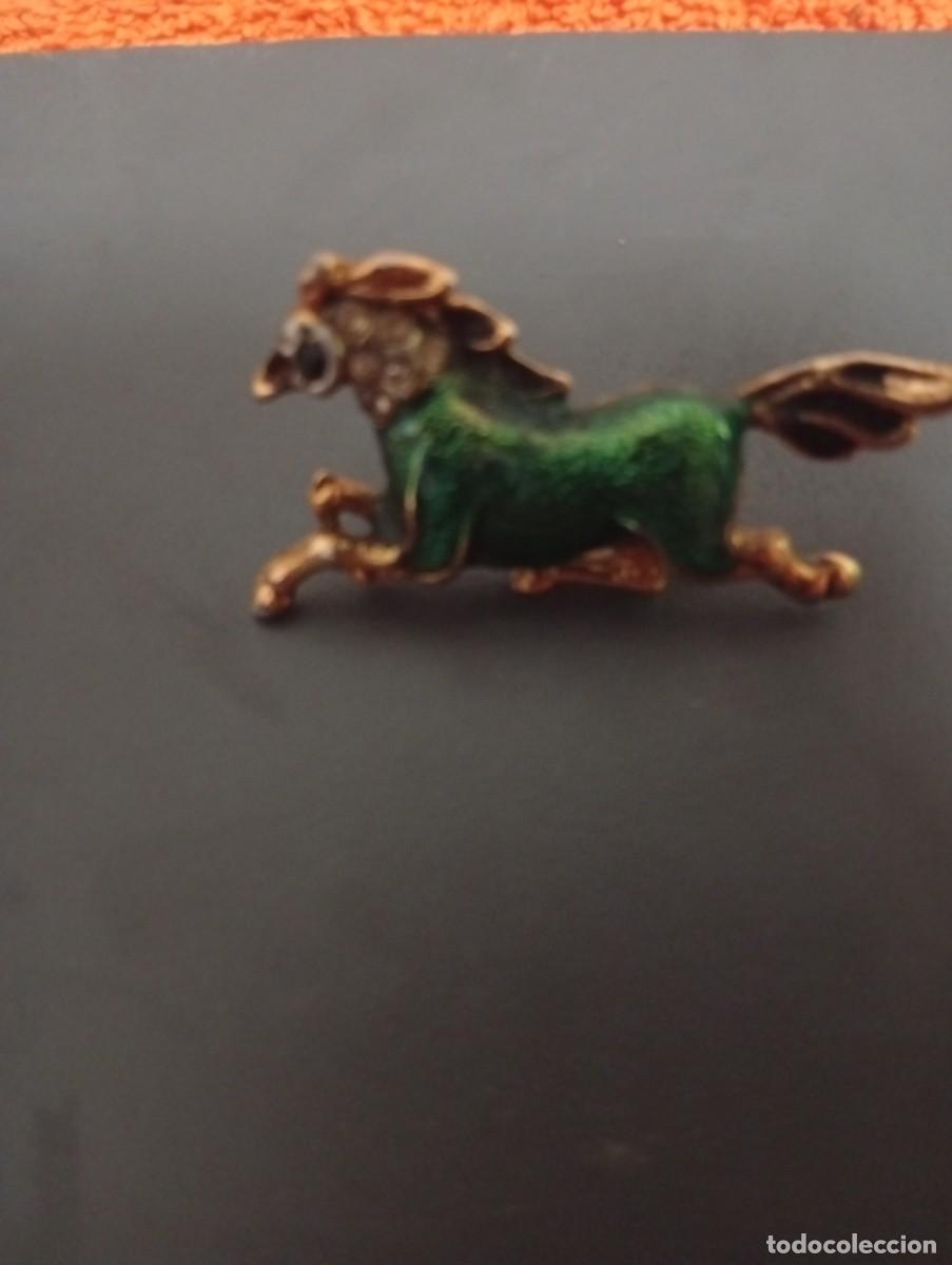 Antig&uuml;edades: Broches antiguo+,@brazalete le bronce+mechero+anillos.. oferta..y oportunidad