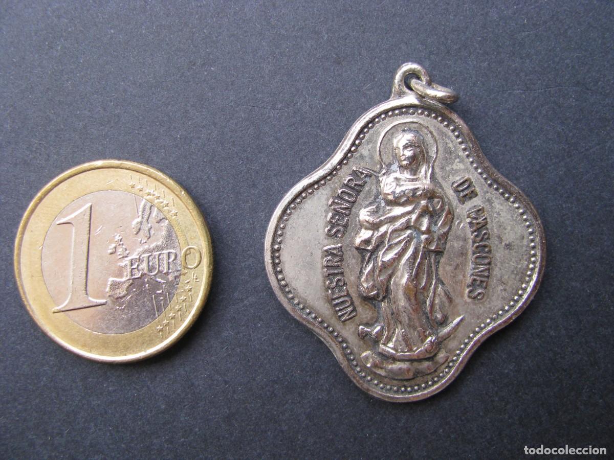Antig&uuml;edades: MEDALLA DE NUESTRA SE&Ntilde;ORA DE LA CONCEPCI&Oacute;N DE BASCONES, EN MAHAMUD, BURGOS.