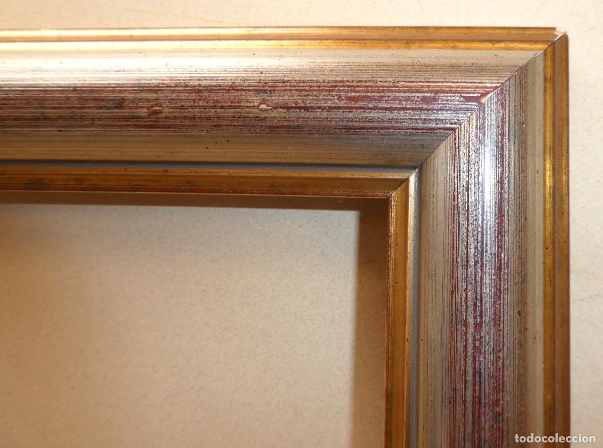 Antig&uuml;edades: Bonito marco de madera, dorado y plata la medida interior son 54X43,5 cm y la exterior 62X52 cm