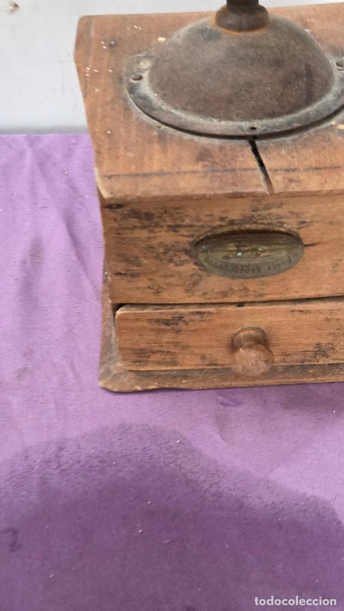 Antig&uuml;edades: molinillo de cafe antiguo - Foto 2
