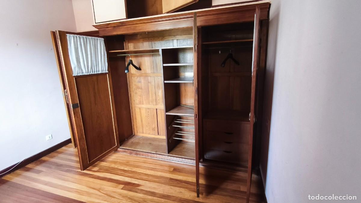 Antig&uuml;edades: Armario cl&aacute;sico de madera maciza - Foto 2