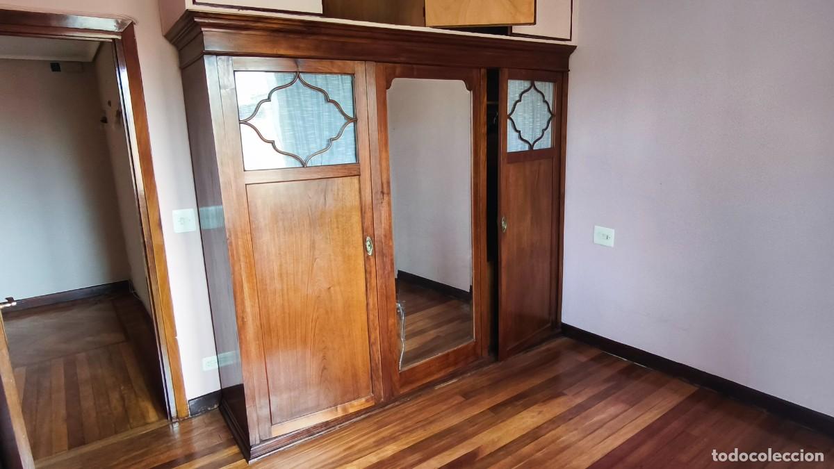 Antig&uuml;edades: Armario cl&aacute;sico de madera maciza - Foto 5