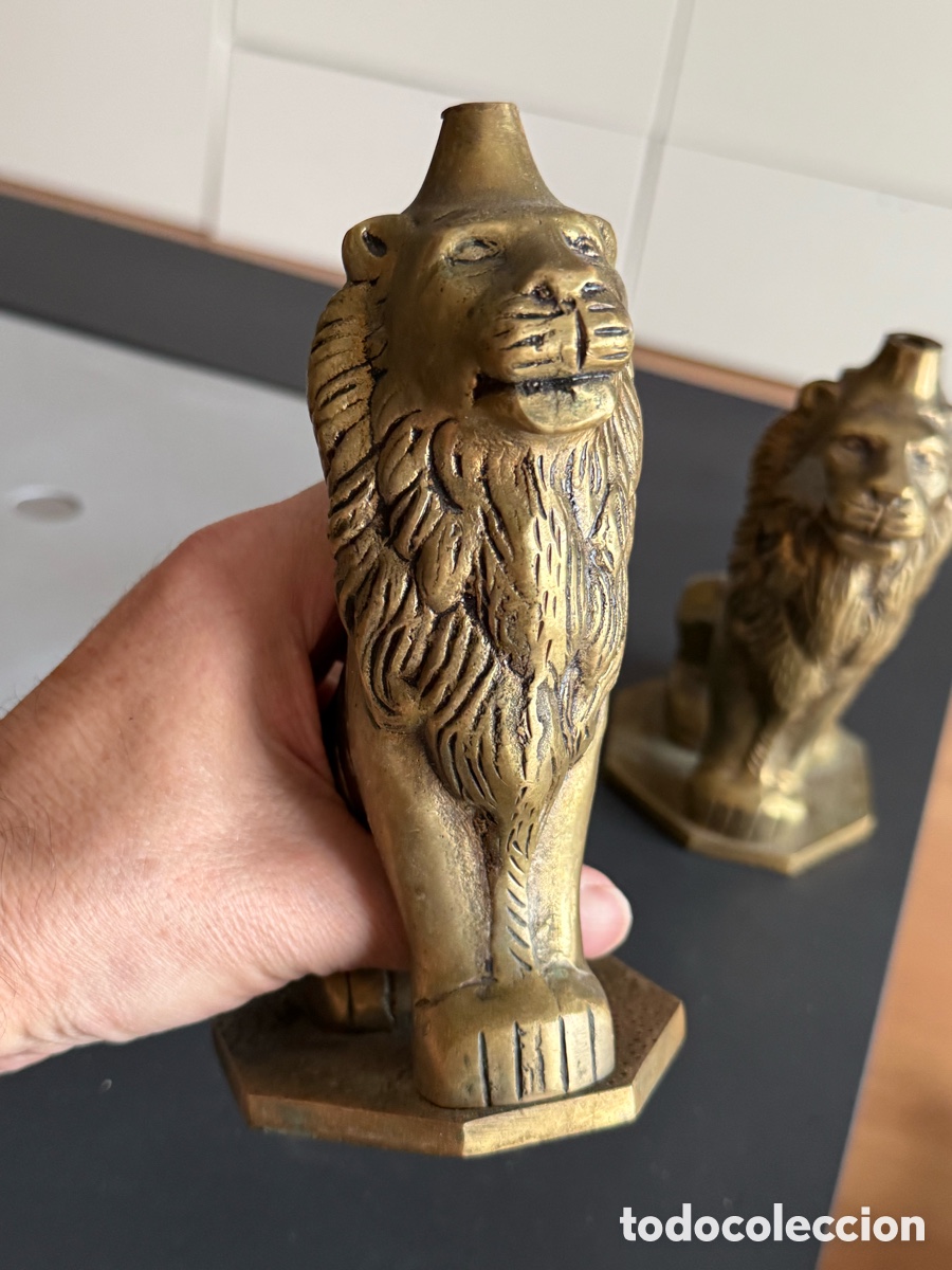 Antig&uuml;edades: PAREJA DE LEONES BRONCE. - Foto 3