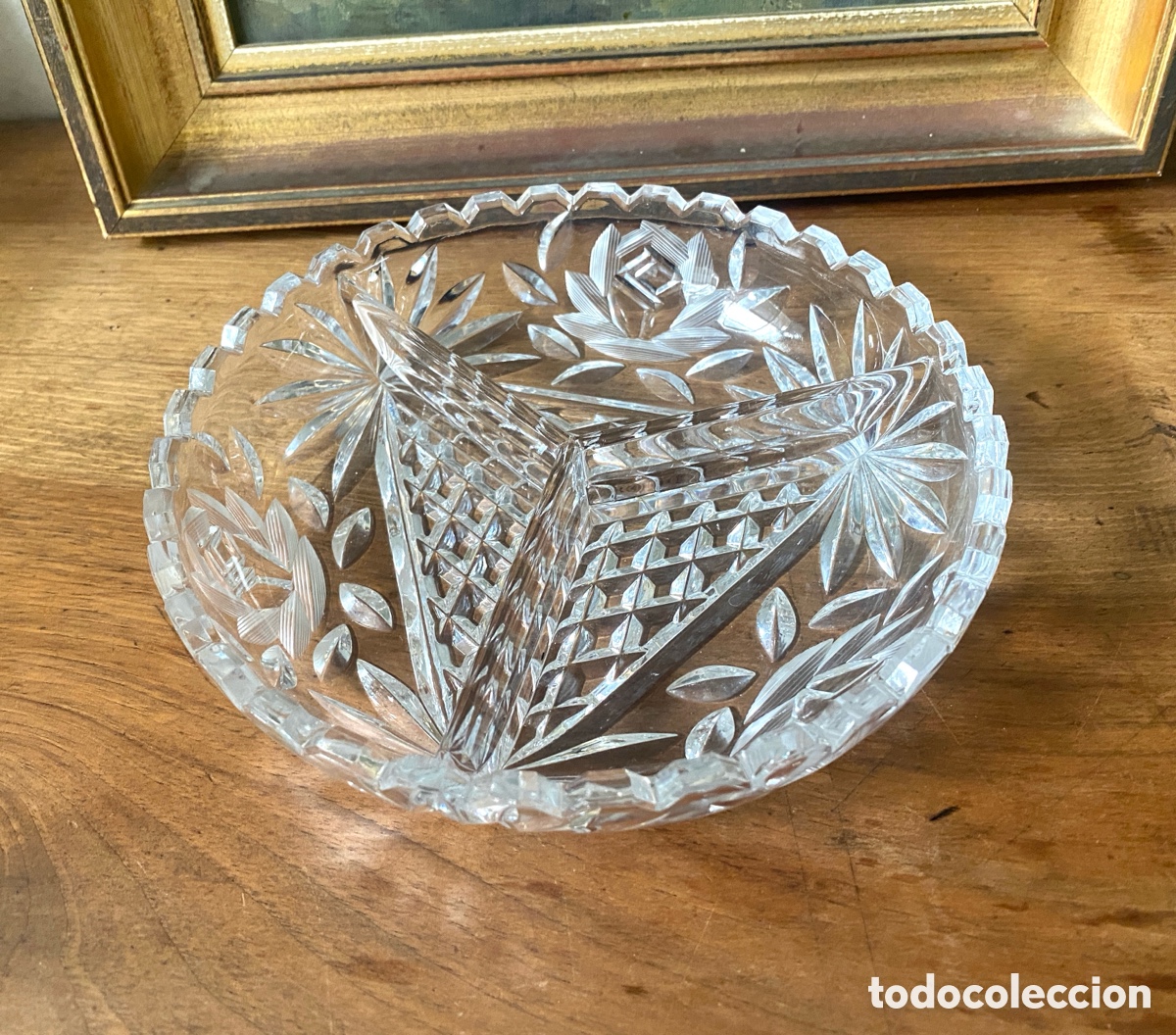 Antig&uuml;edades: Plato vintage de cristal tallado