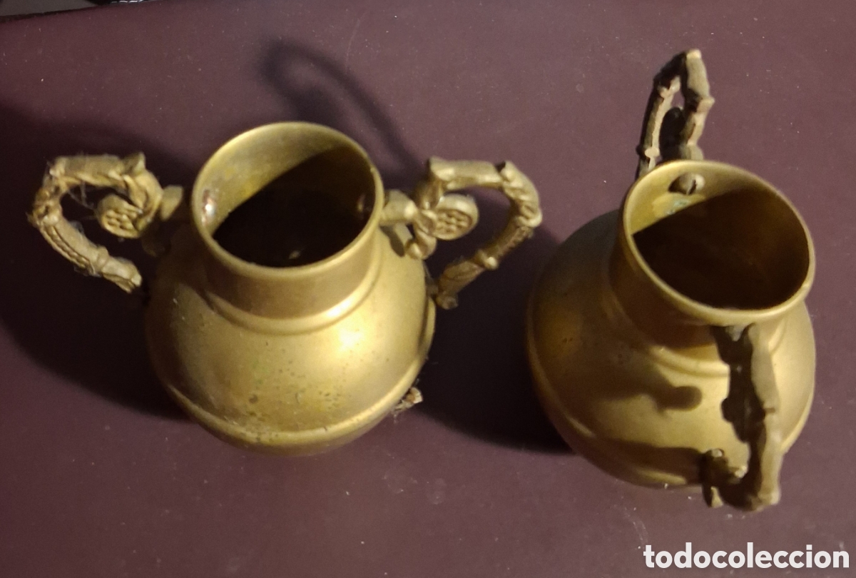 Antig&uuml;edades: Dos jarrones de bronce tipo &aacute;nfora - Foto 2