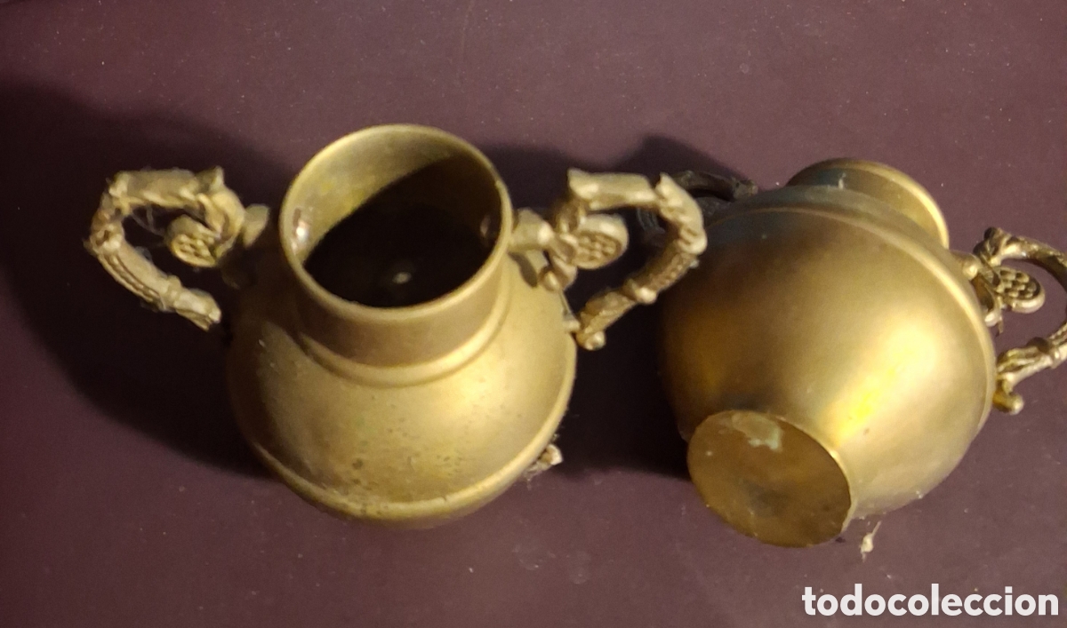Antig&uuml;edades: Dos jarrones de bronce tipo &aacute;nfora - Foto 4