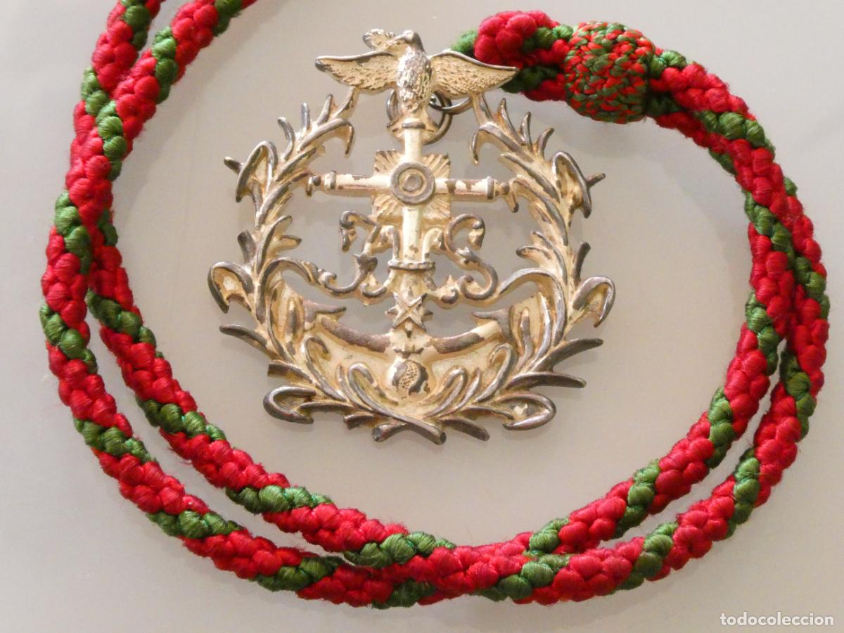 Antig&uuml;edades: MEDALLA MEDALLON RELIGIOSO. HERMANDAD DE LA POLLINICA DE MARBELLA MALAGA. 70 GR
