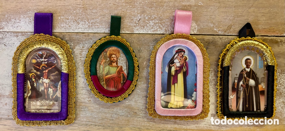 Antig&uuml;edades: Escapulario de prendedor o de colgar.