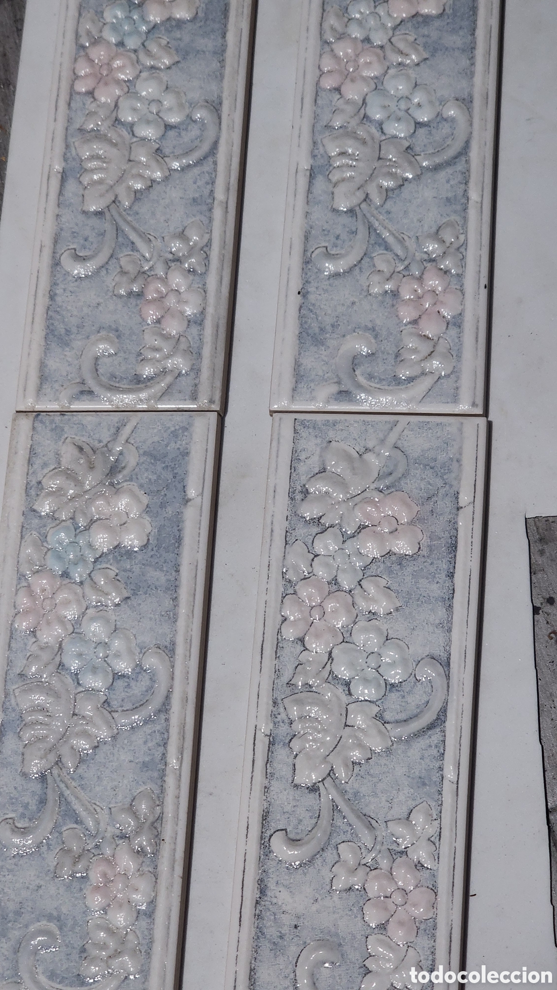Antiquit&auml;ten: Lote 12 Cenefas Cer&aacute;micas ROCA Vintage - Relieve Floral NOS (2,4m)