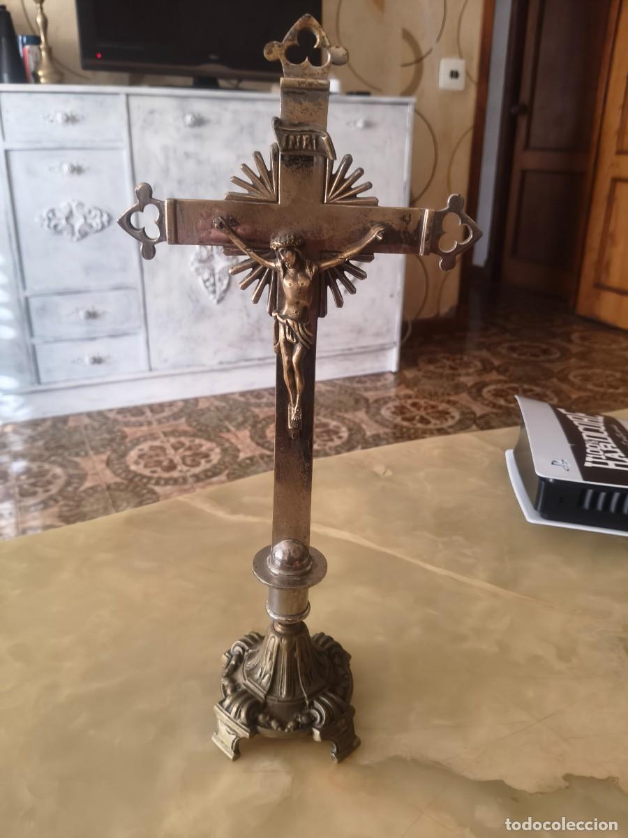 Antiquit&eacute;s: CRUCIFIJO ANTIGUO EN BRONCE