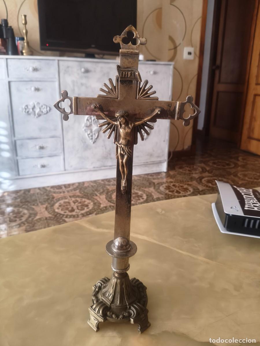 Antig&uuml;edades: CRUCIFIJO ANTIGUO EN BRONCE - Foto 2