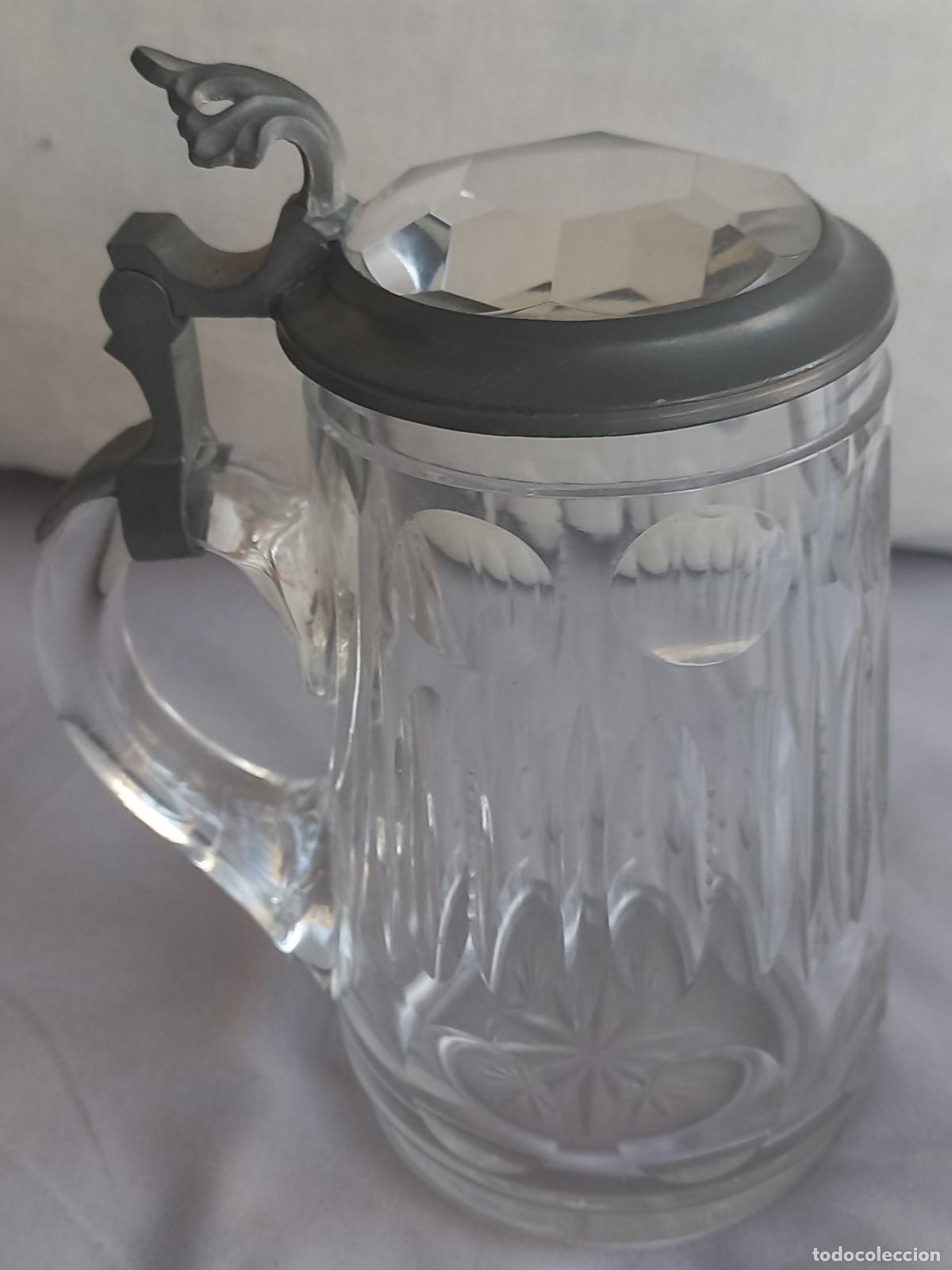 Antig&uuml;edades: Antigua jarra de cerveza de cristal con tapa cristal tallado o facetado.Beer Stein de vidrio.