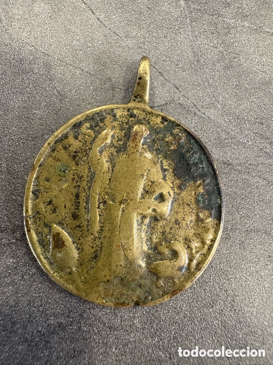 Antig&uuml;edades: Medalla devocional de bronce. Santa Elena / San Pedro y San Pablo. Roma, S. XVII - XVIII.