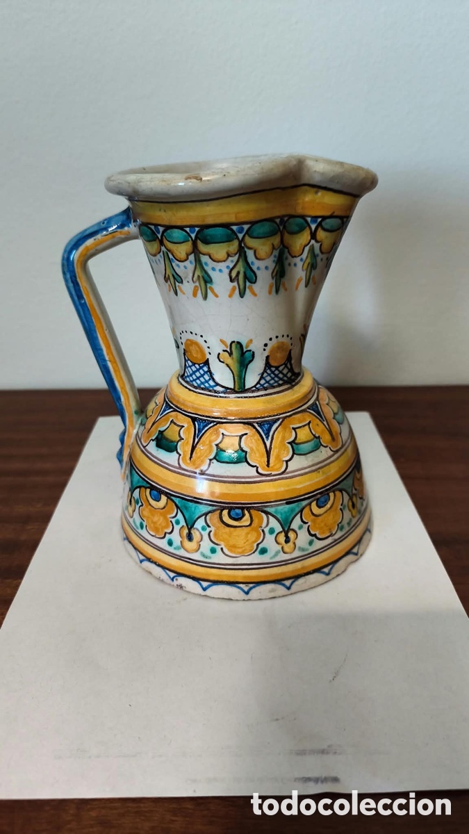 Antig&uuml;edades: Jarra de cer&agrave;mica de Talavera Niveiro firmada en la base,siglo XX