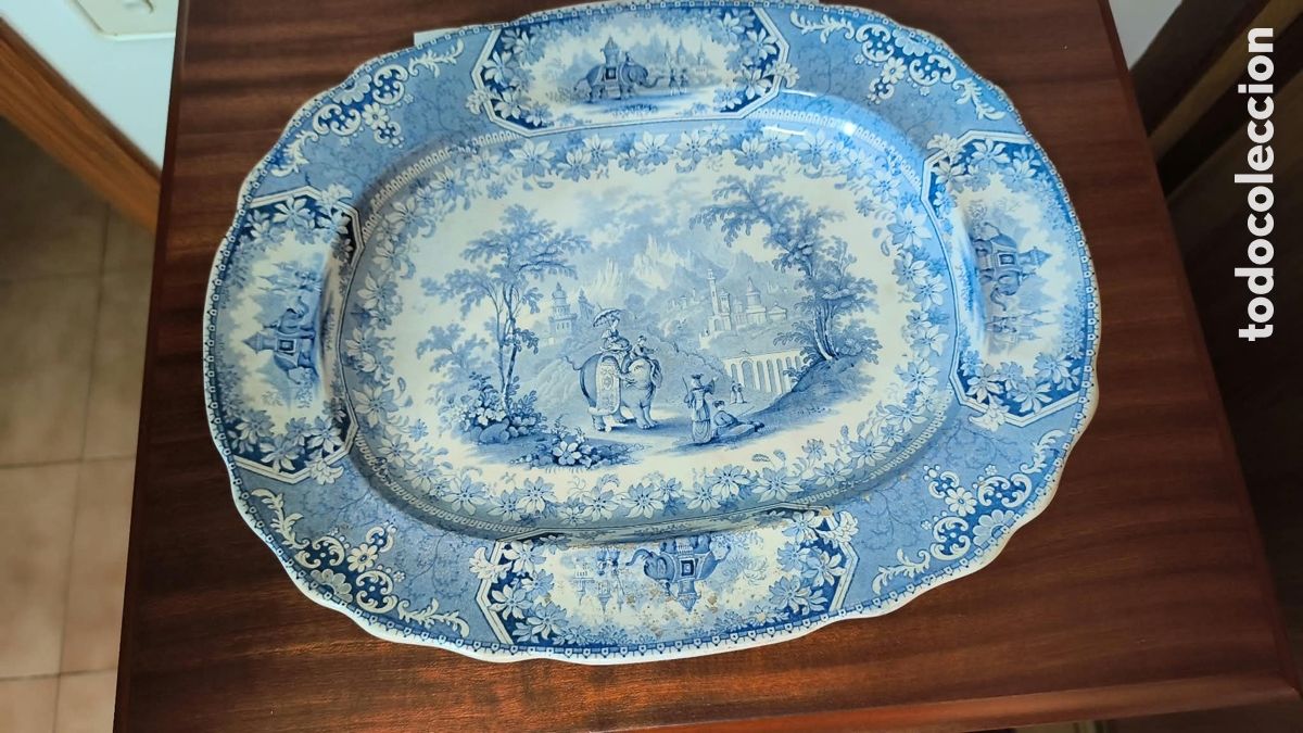 Antig&uuml;edades: Bandeja porcelana Inglesa &eacute;poca Victoriana,siglo XIX