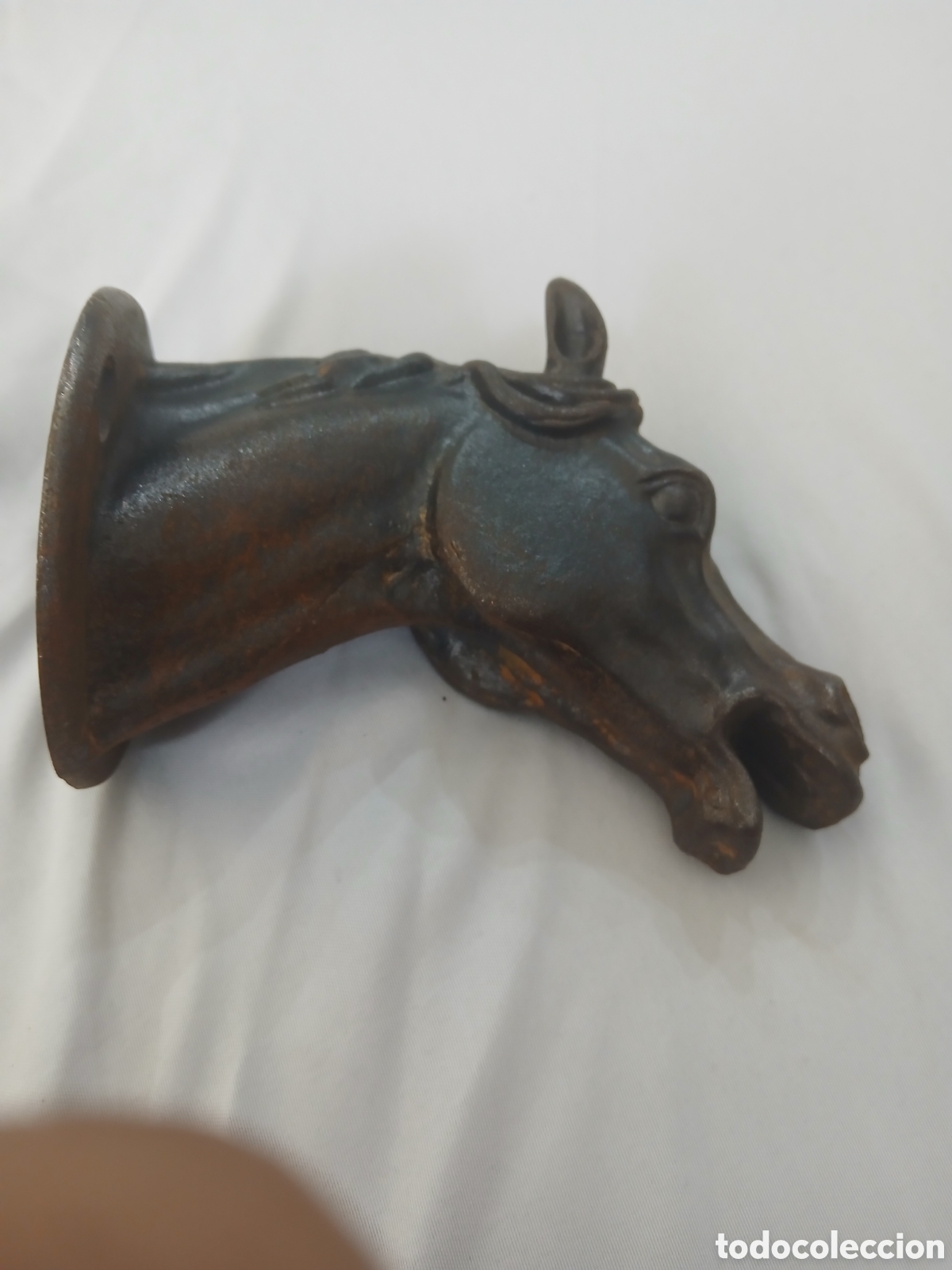 Antig&uuml;edades: Escultura de caballo de hierro fundido