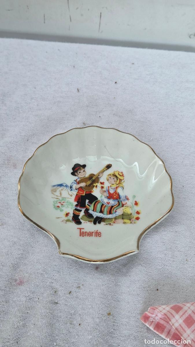 Antiguidades: jabonera de porcelana