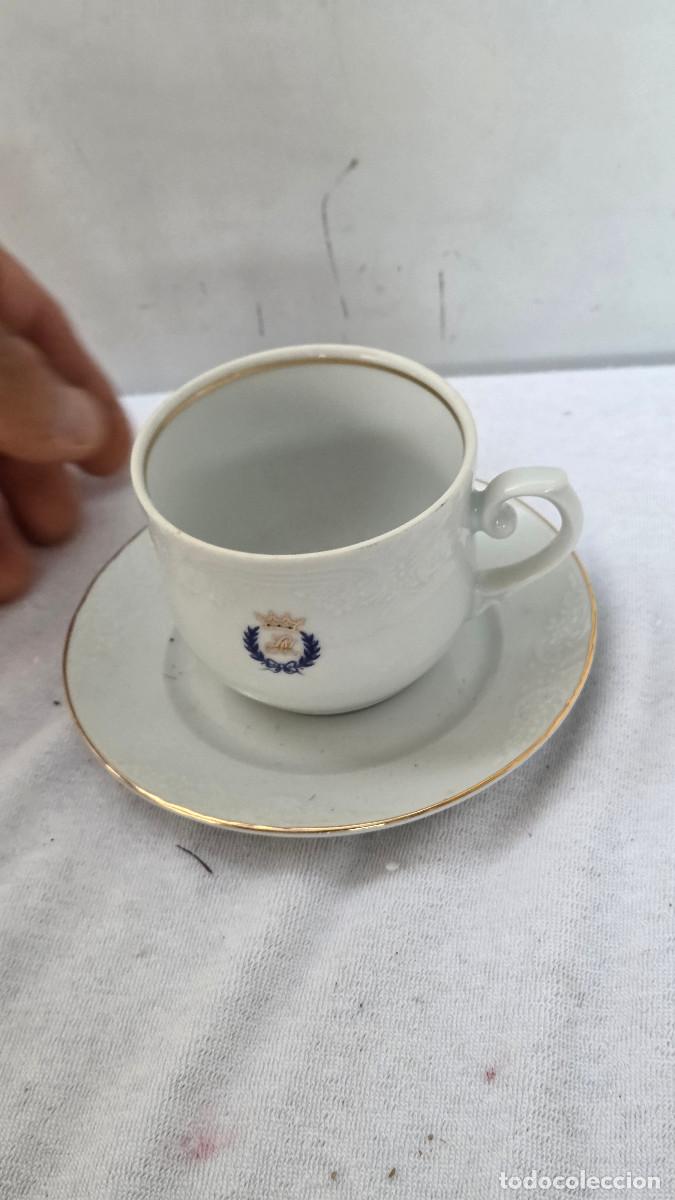 Antig&uuml;edades: taza y plato de ceramica
