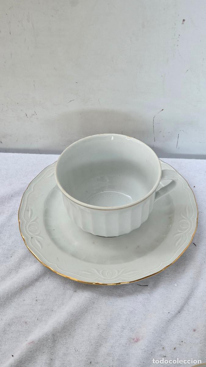 Antig&uuml;edades: taza y plato de porcelana