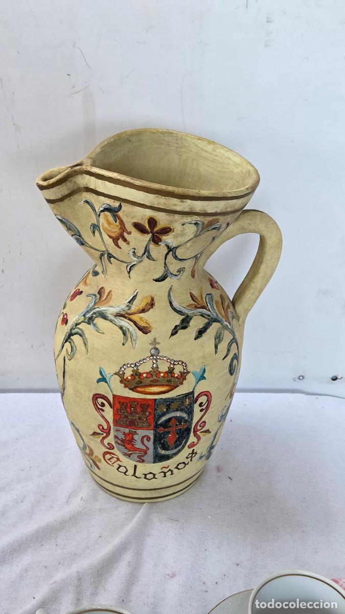 Antig&uuml;edades: jarron de ceramica con escudo