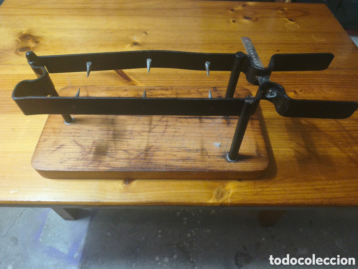 Oggetti Antichi: Jamonero vintage de madera y metal