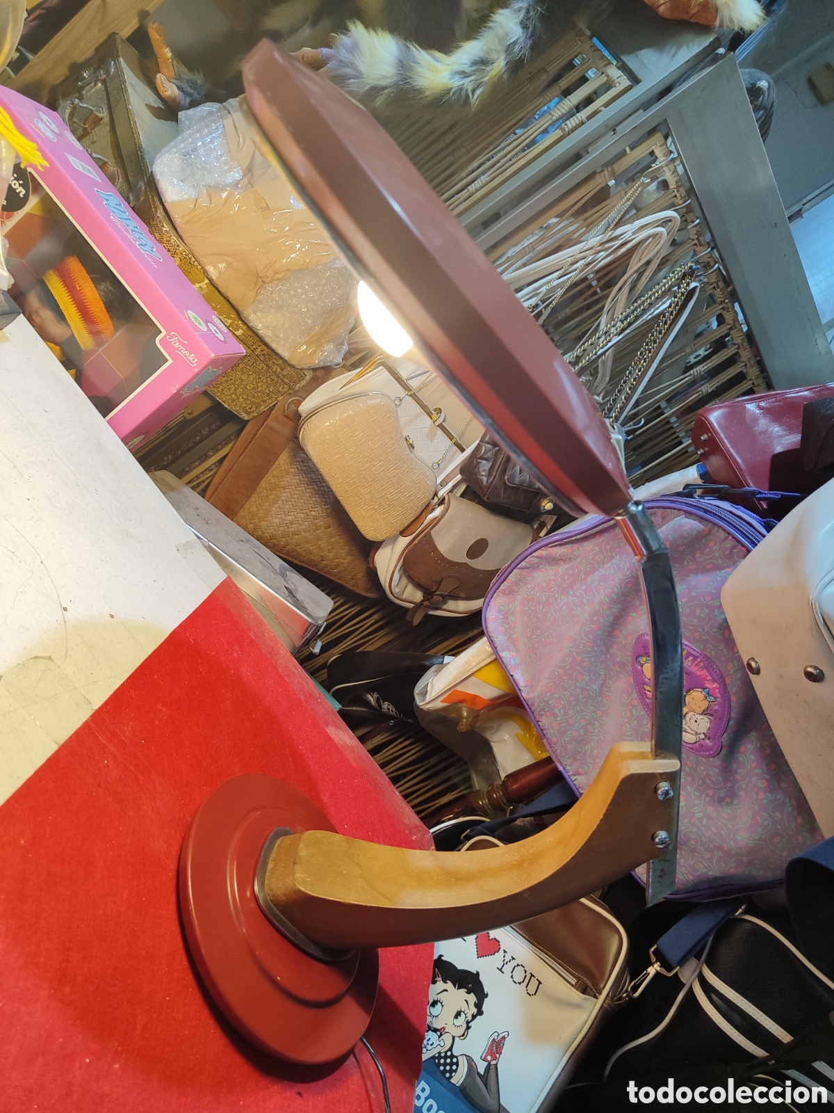 Antig&uuml;edades: Lampara Fase modelo President color vino leer descripci&oacute;n
