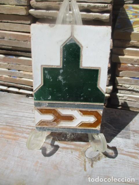 Antig&uuml;edades: azulejo antiguo de sevilla
