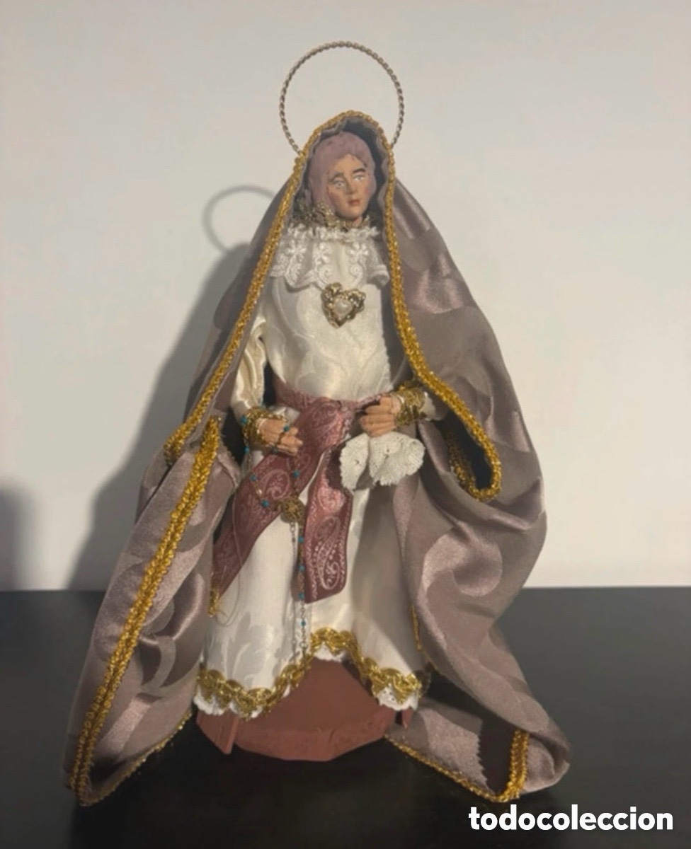 Antiquit&eacute;s: Antigua virgen de vestir o Cap i pota