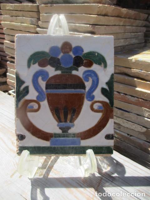 Antig&uuml;edades: azulejo antiguo de Sevilla