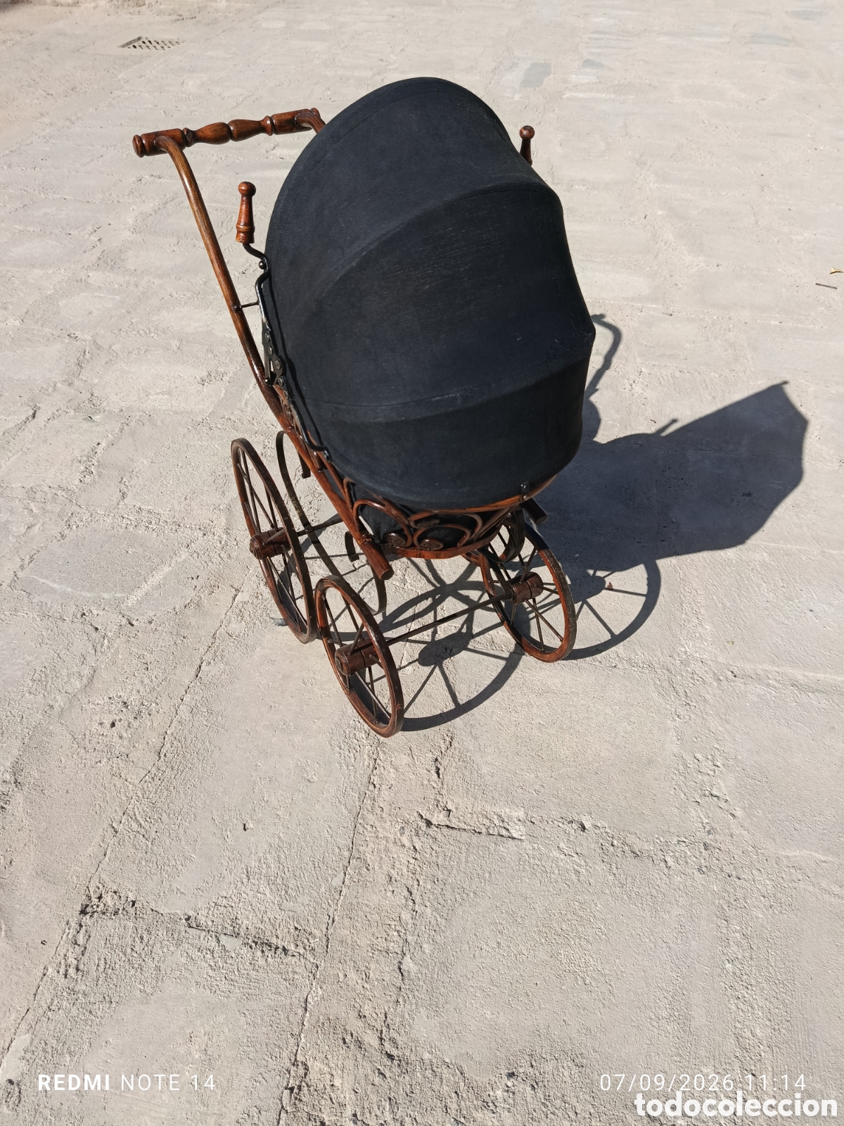 Antig&uuml;edades: Carro de mu&ntilde;ecas antig&uuml;o - Foto 3