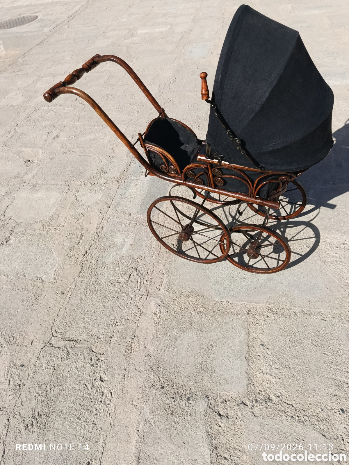 Antig&uuml;edades: Carro de mu&ntilde;ecas antig&uuml;o - Foto 4