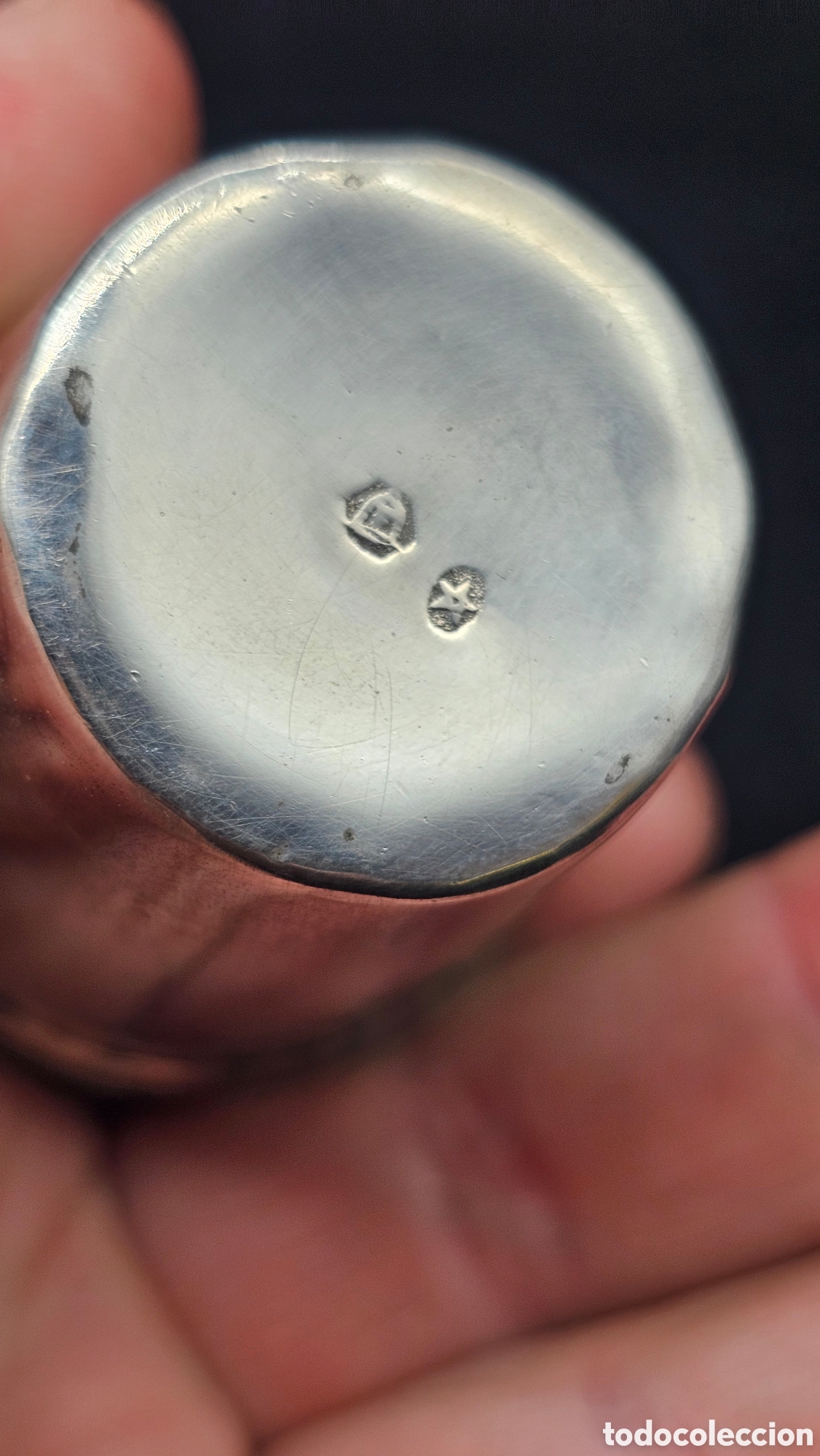 Antig&uuml;edades: Vaso de plata de ley contrastada - Foto 2