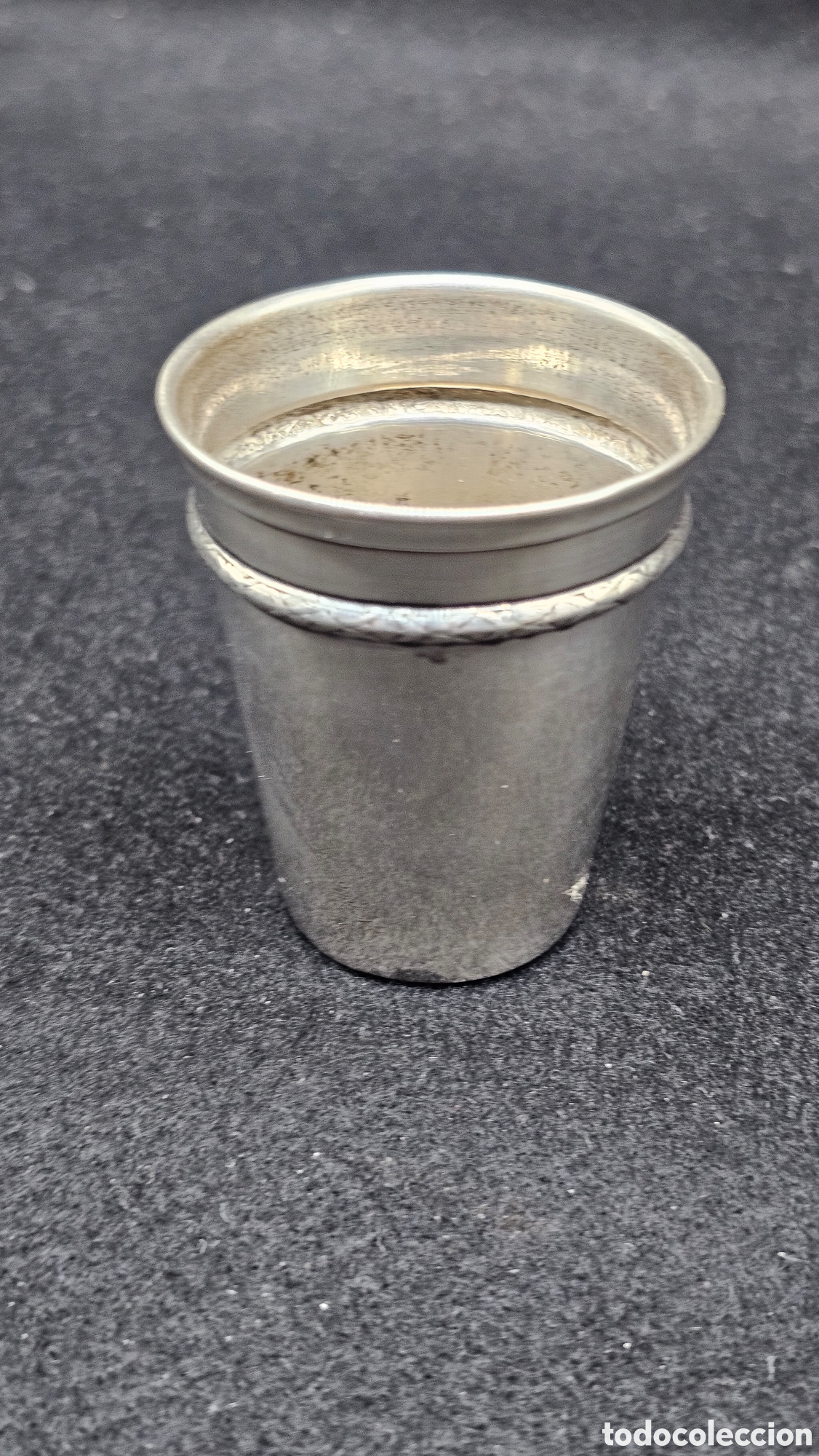 Antig&uuml;edades: Vaso de plata de ley contrastada - Foto 5