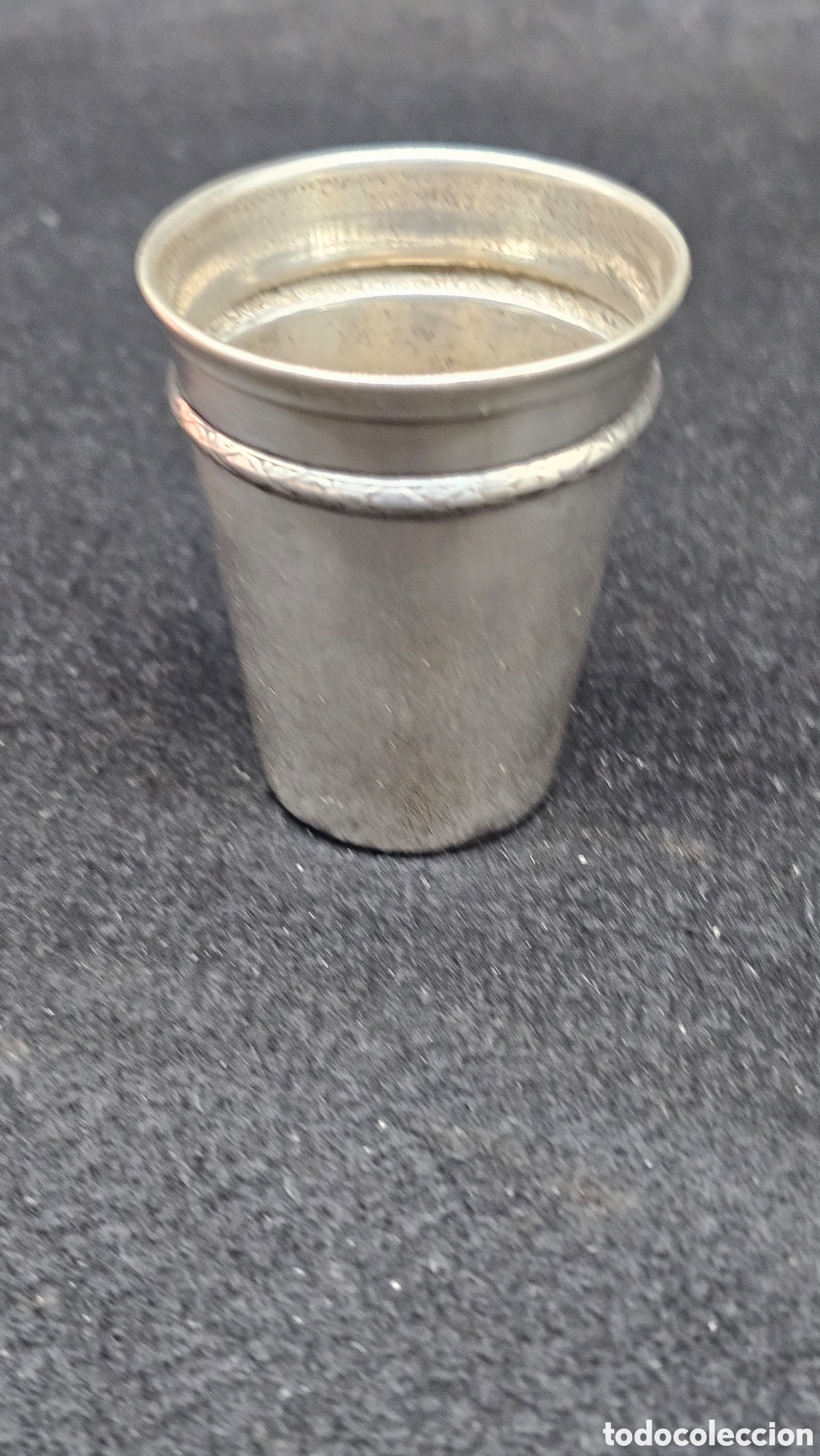 Antig&uuml;edades: Vaso de plata de ley contrastada - Foto 6