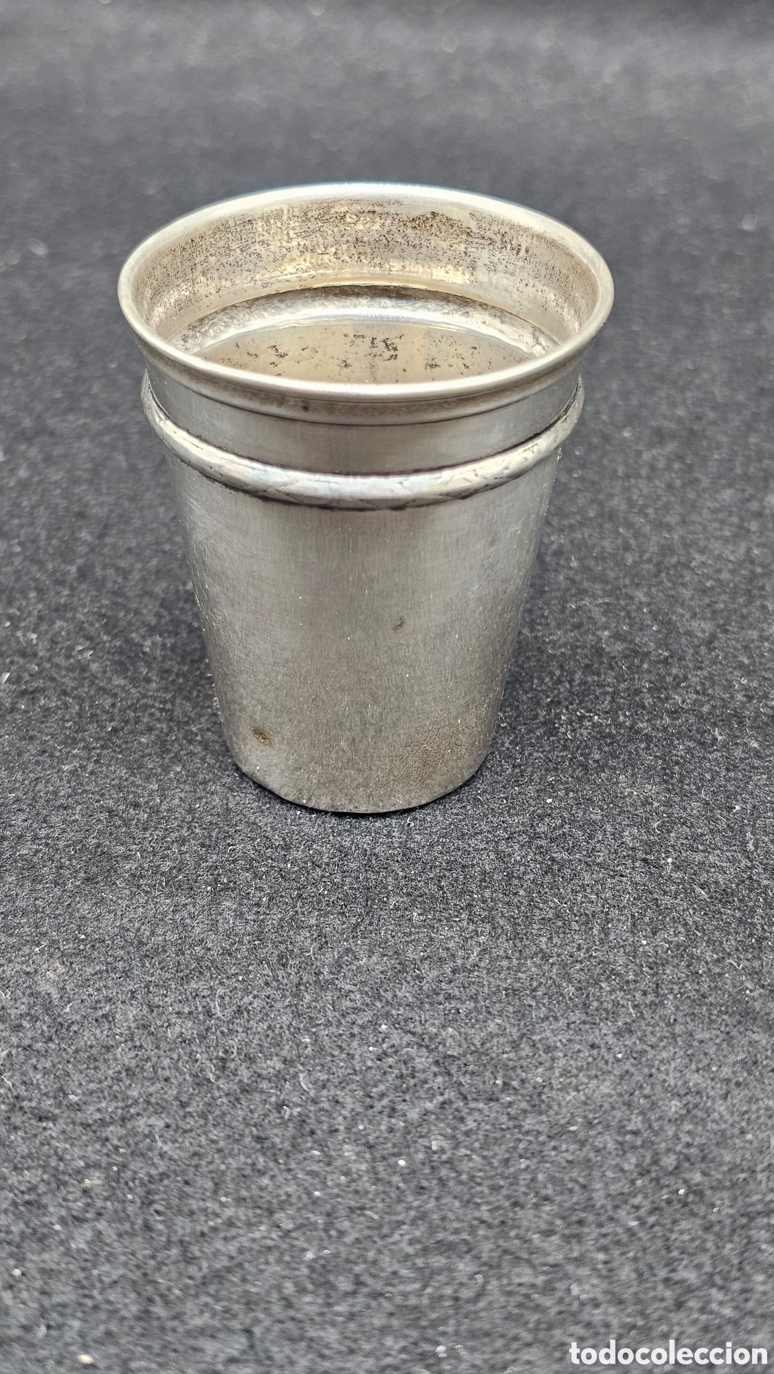 Antig&uuml;edades: Vaso de plata de ley contrastada - Foto 1