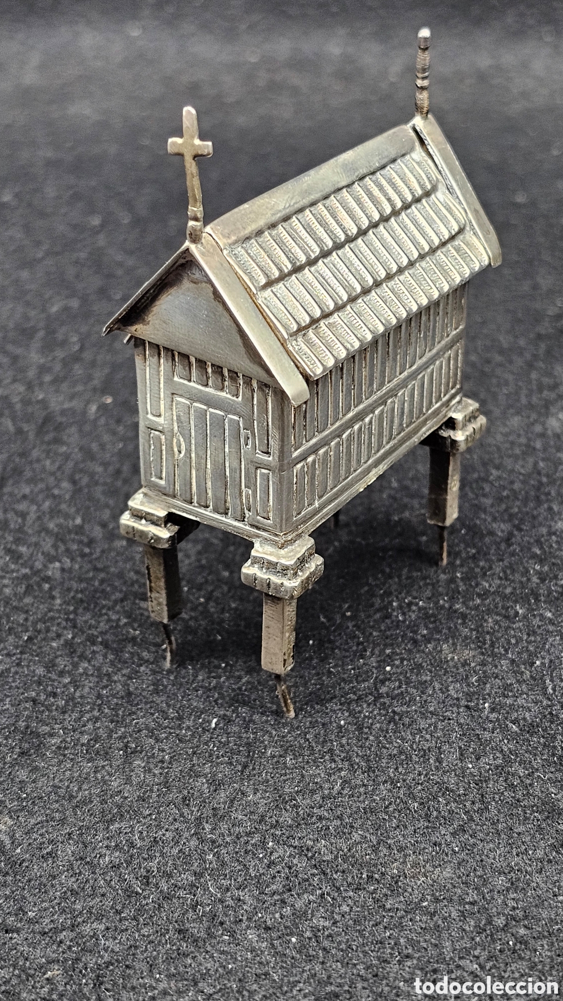 Antig&uuml;edades: Antiguo h&oacute;rreo de plata de ley contrastada