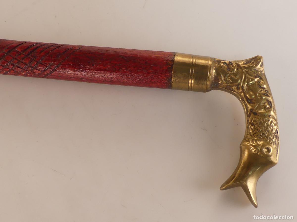 Antig&uuml;edades: BASTON DE MADERA MANGO DE LATON O BRONSE OBJETO DE COLECCION - Foto 4