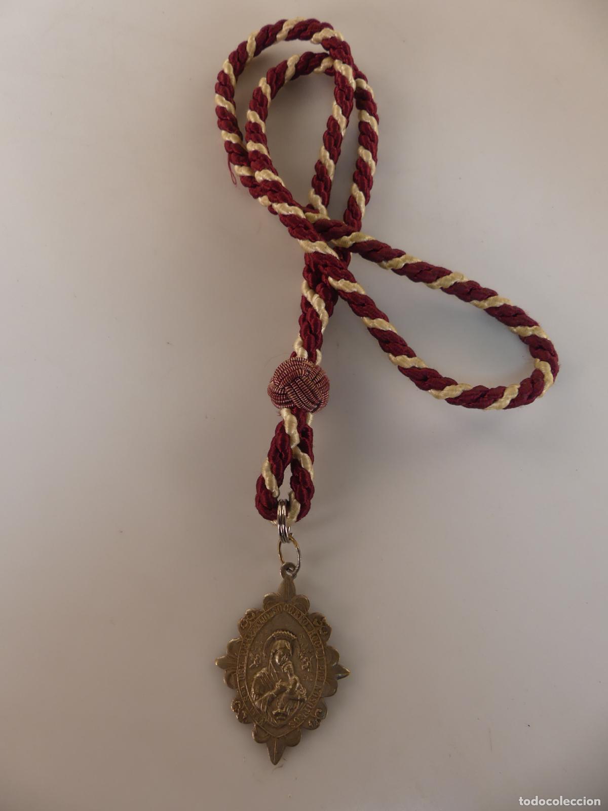 Antiques: MEDALLA RELIGIOSA CON CORDON