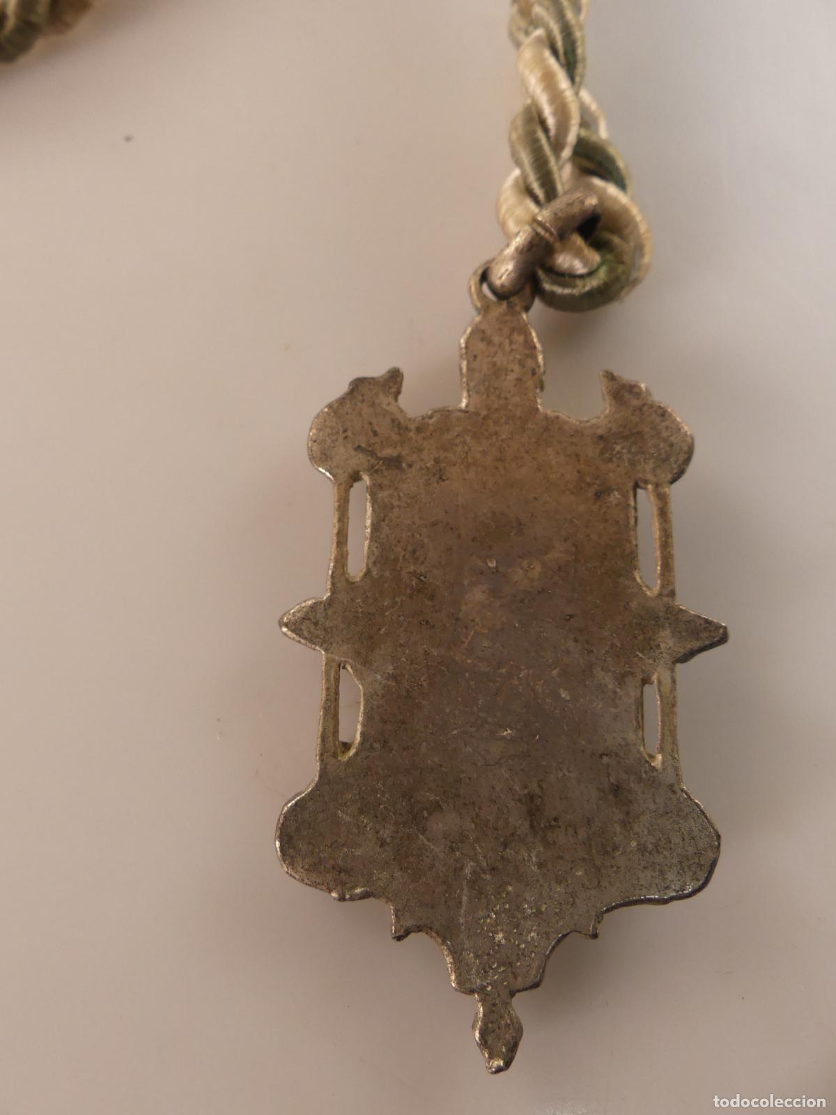 Antig&uuml;edades: MEDALLA RELIGIOSA CON CORDON - Foto 5