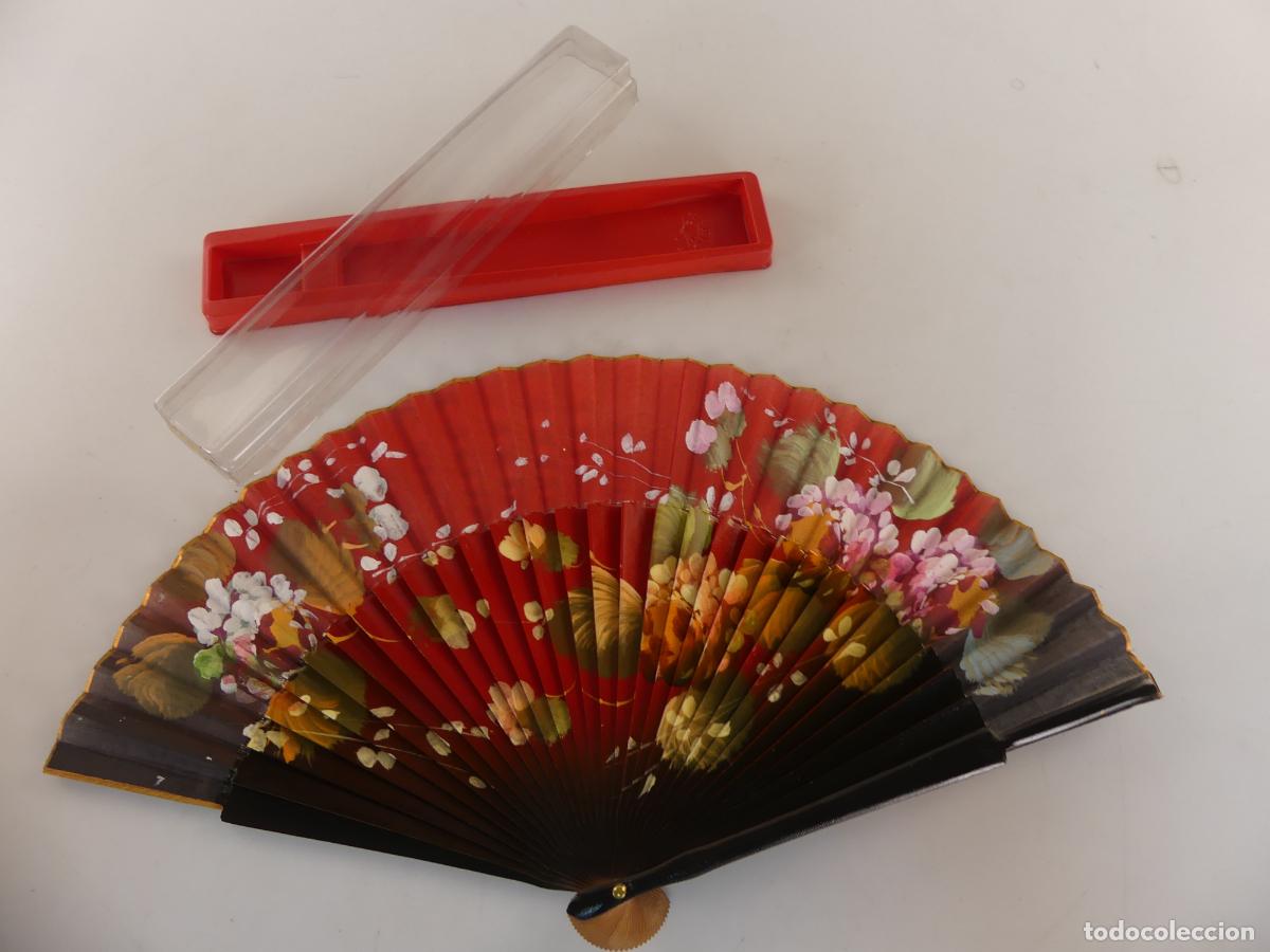 Antig&uuml;edades: BONITO ABANICO EN ESTUCHE