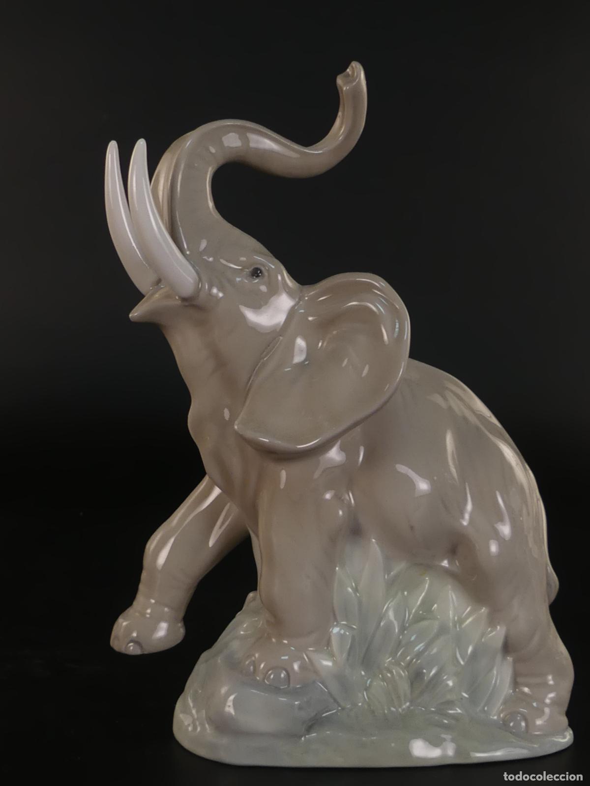 Antiquit&eacute;s: FIGURA DE ELEFANTE DE PORCELANA NAO DE LLADRO