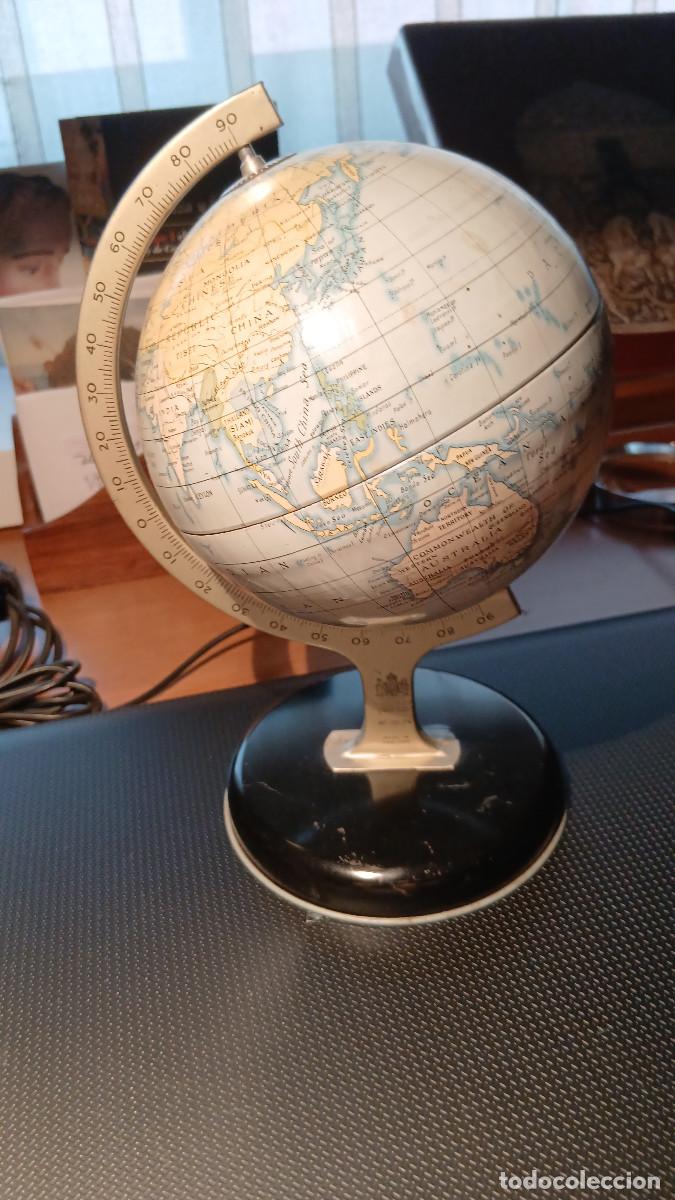 Antiquit&auml;ten: Antiguo globo terraqueo