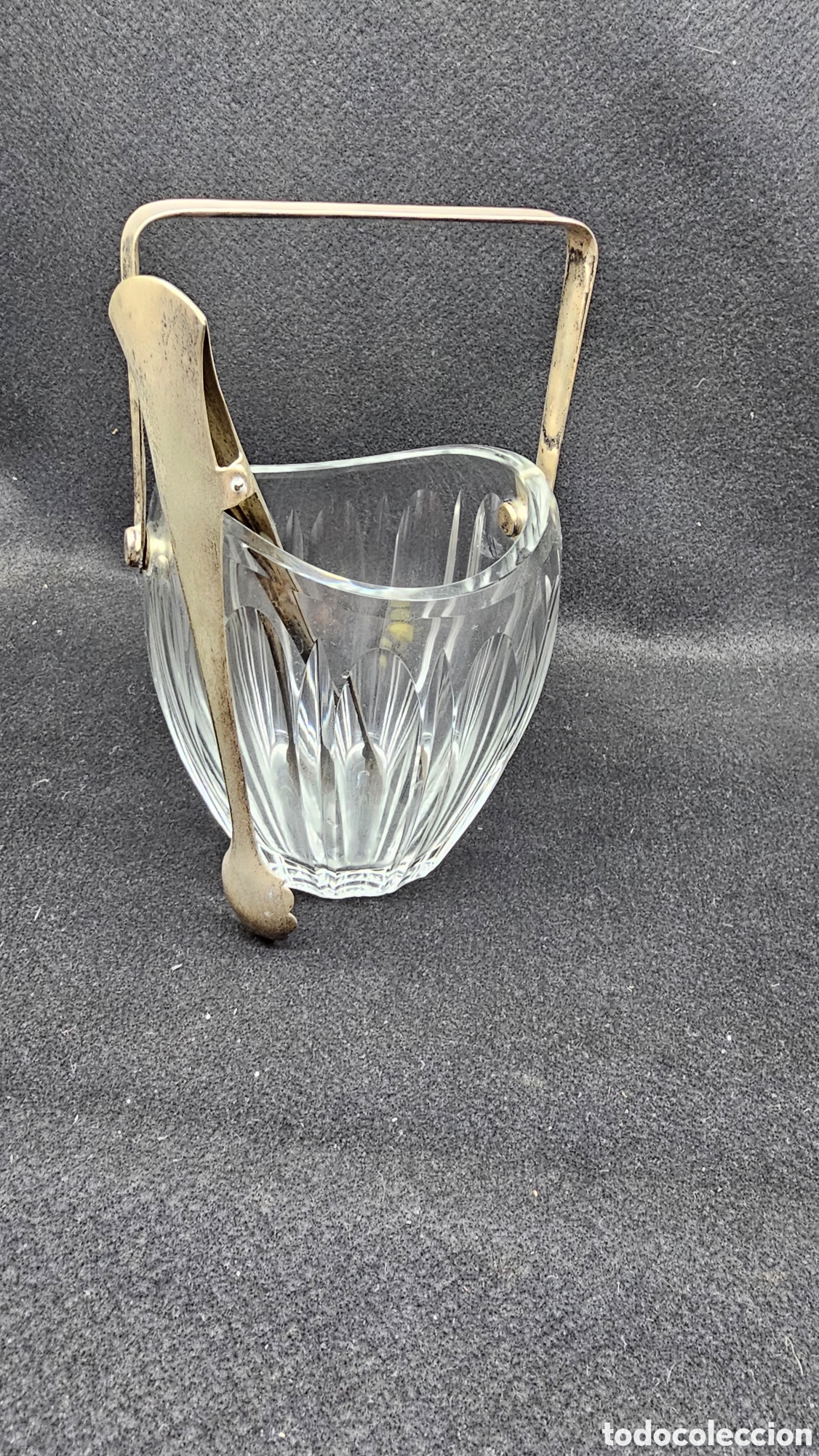 Antig&uuml;edades: Pinzas y cubitera para hielo de plata de ley contrastada