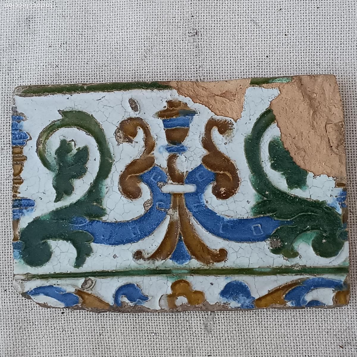 Antiguidades: AZULEJO ANTIGUO DE TOLEDO - SIGLO XVI - RENACENTISTA - ARISTA O CUENCA.