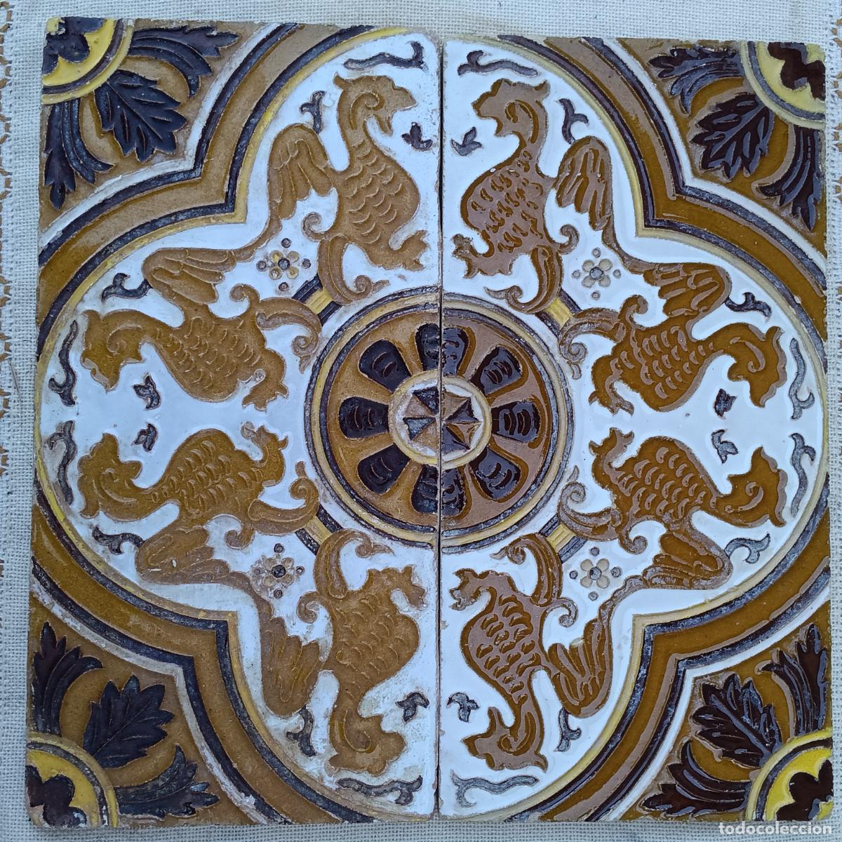 Antiguidades: LOTE DE DOS AZULEJOS ANTIGUOS DE SEVILLA / TRIANA.