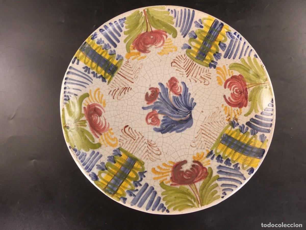 Antiquit&eacute;s: PLATO DE PORCELANA DE TALAVERA DECORADO A MANO
