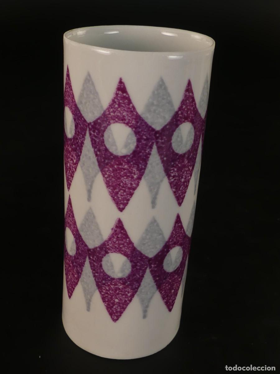 Antiquit&auml;ten: FLORERO DE PORCELANA DE SARGADELOS