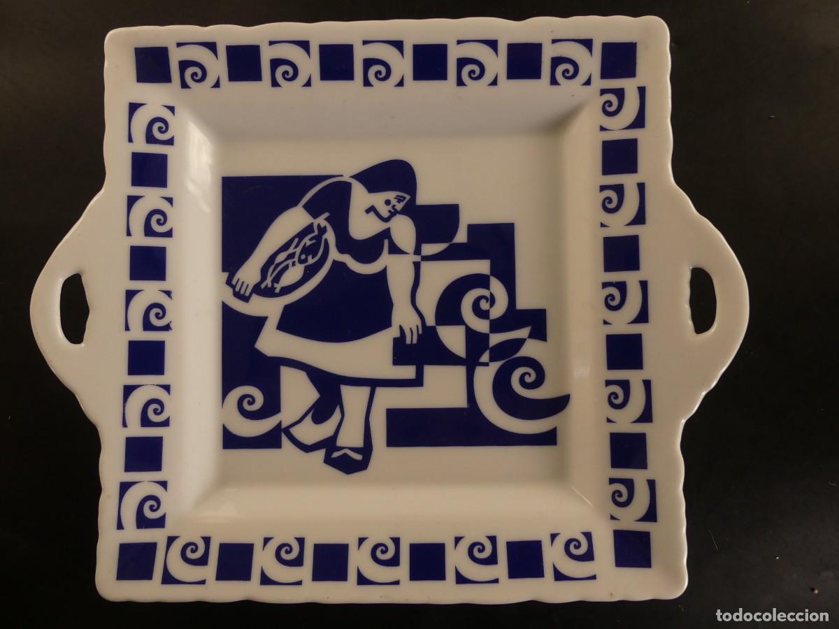 Antiques: CENICERO DE PORCELANA GALOS