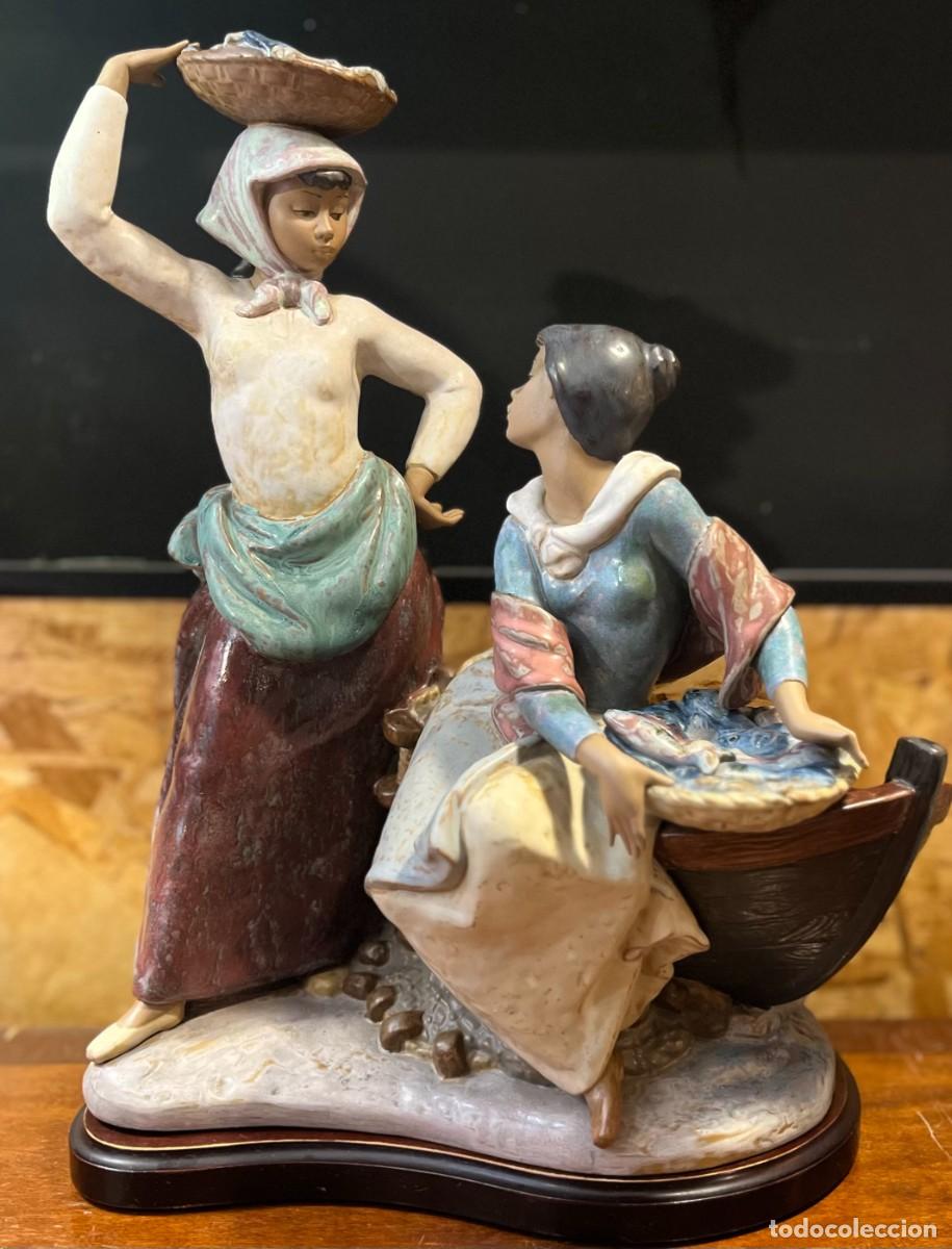 Antig&uuml;edades: LLADR&Oacute; PESCADORAS SEA HARVEST REF 12142 GRES ANTONIO RAMOS 38 CM